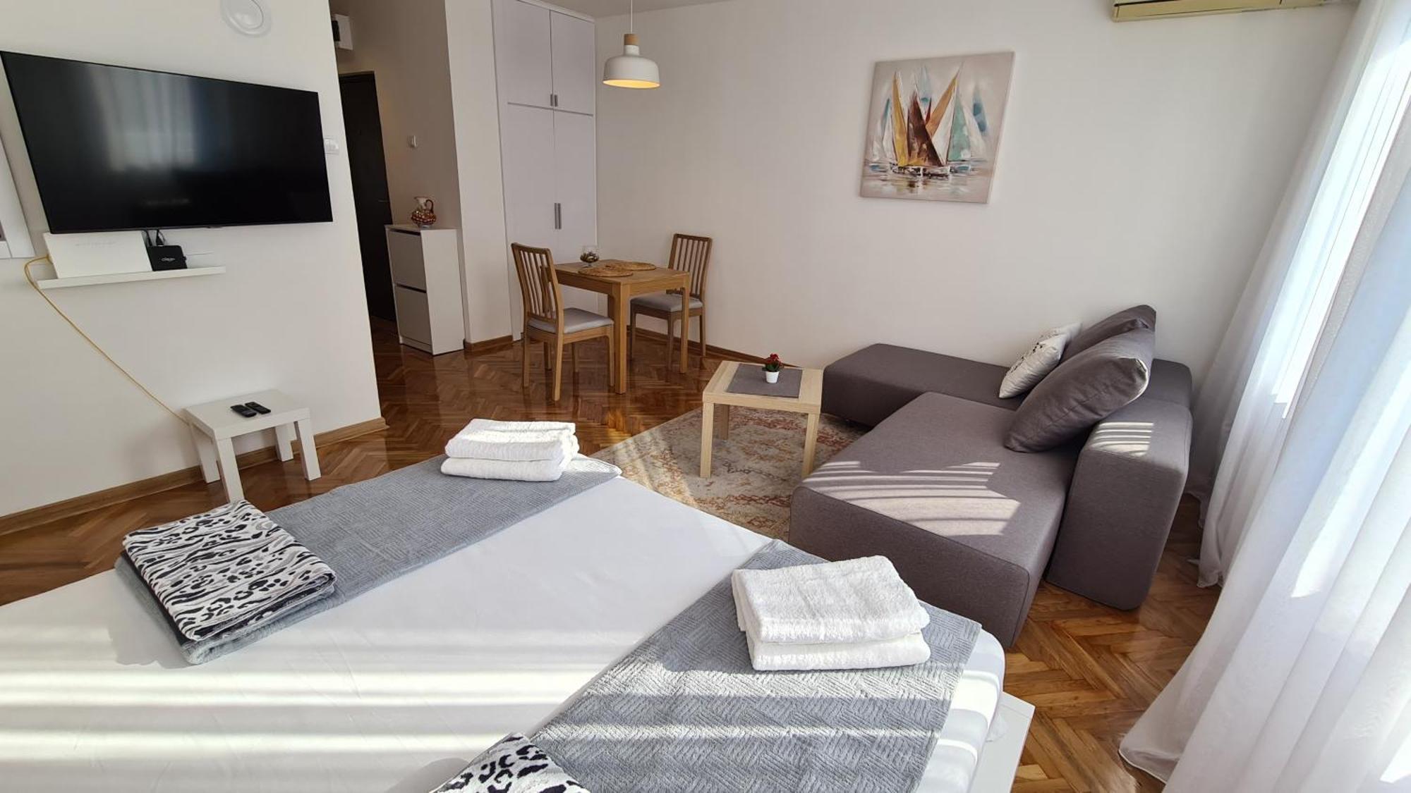 All In One Studio Belgrad Dış mekan fotoğraf